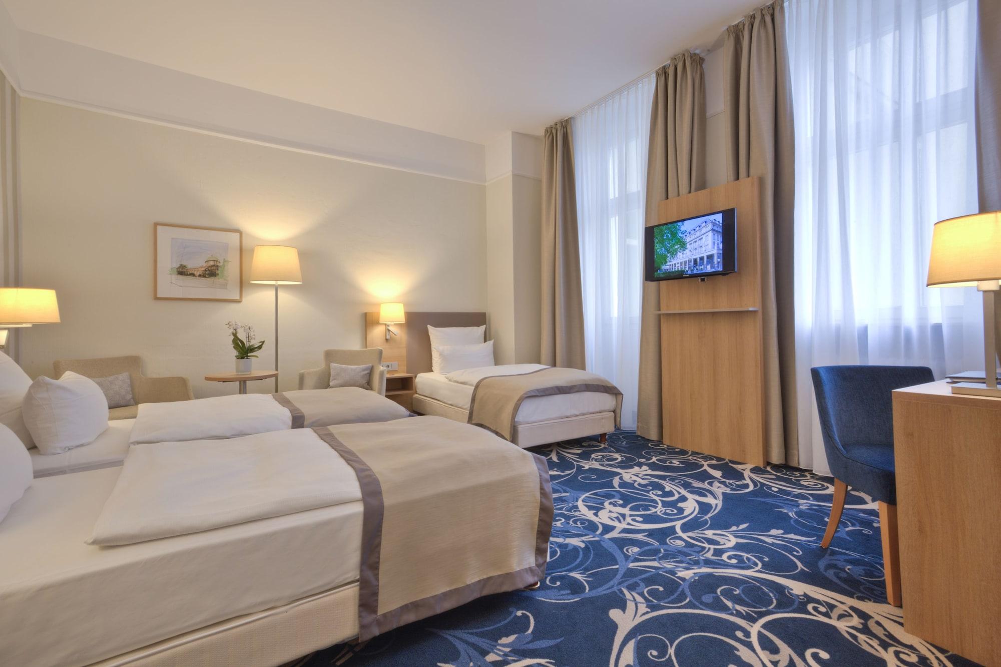 ชลอสโฮเต็ล คาร์ลสรูเออ Hotel คาร์ลสรูเฮอ ภายนอก รูปภาพ